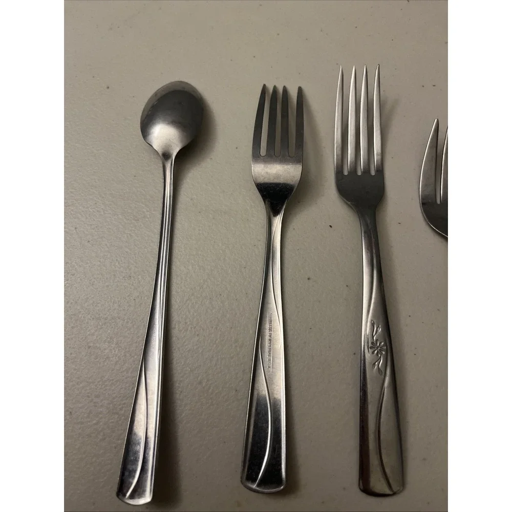 Stainless By Imperial USA MCM Floral Pinwheel Daisy Flowers Forks Spoons (6)‎